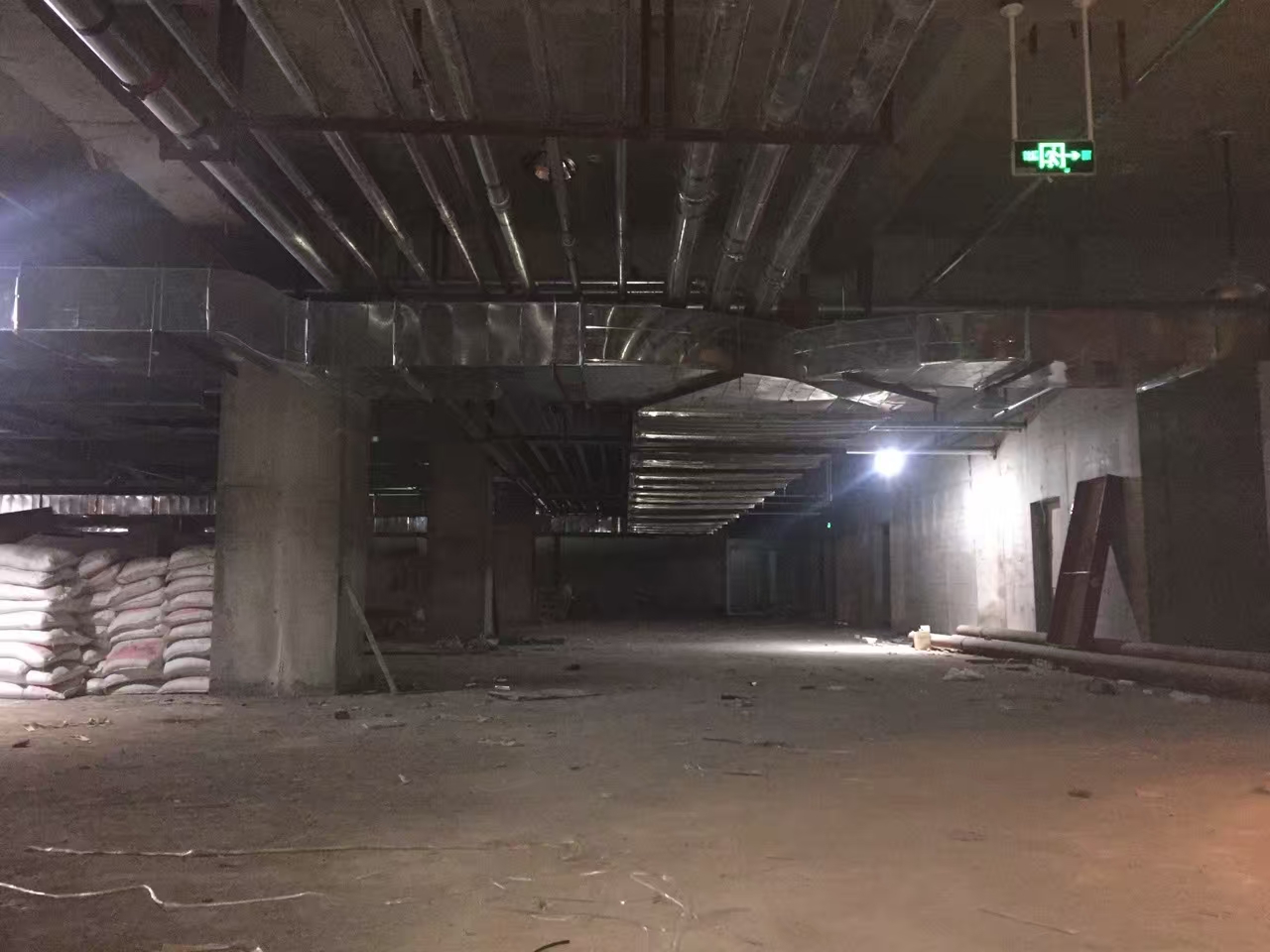 地下室通風(fēng)工程